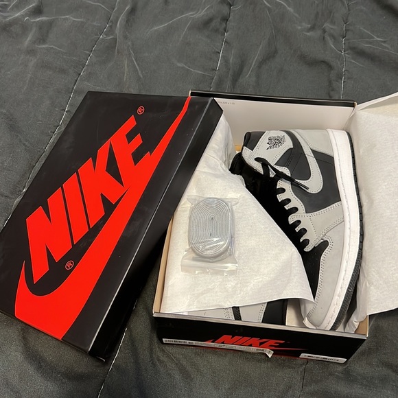 —SOLD— Jordan 1 shadow 2.0 ——SOLD—— - Picture 3 of 5